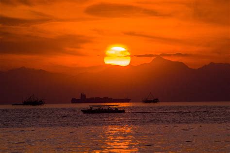 MANILA SUNSET .